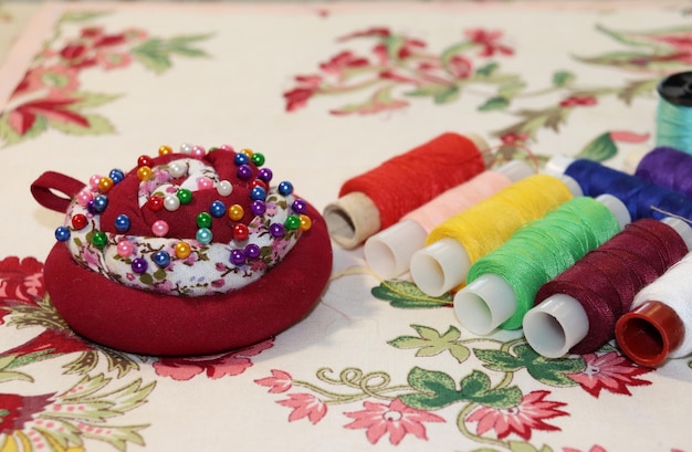 Detaliu cusătură manuală